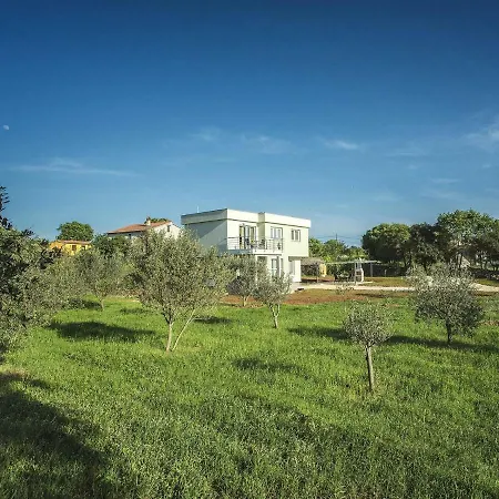 Сasa de vacaciones Holiday Casa Gina *
